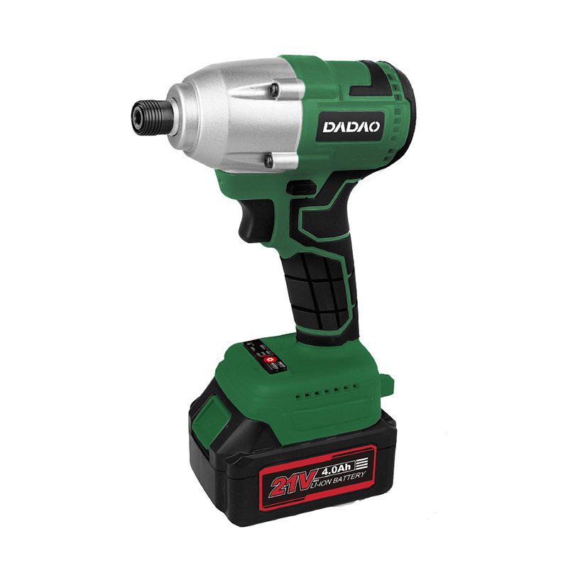Paano Gumamit ng Cordless Impact Wrench